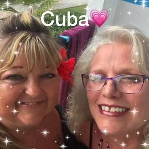 Meet your Posher, Cheryl